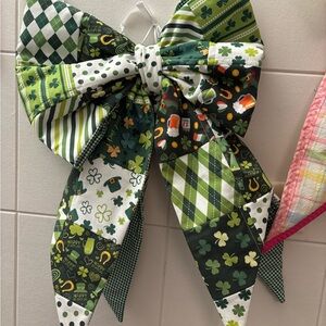 Green Patchwork Oversized Bow Wall Decor
